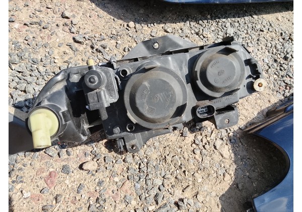 Фара передня ліва Renault Laguna I 98-, 7701045851, 7701047879