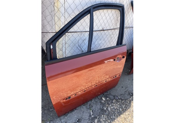 Двері передні ліві Renault Scenic II Conquest