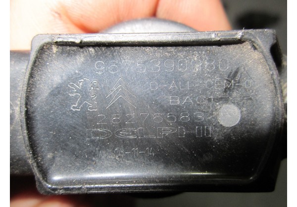 Котушка запалювання Peugeot 208,2008,308,3008, Citroen C2, C3,C4, для 1.2 THP, 9675390980