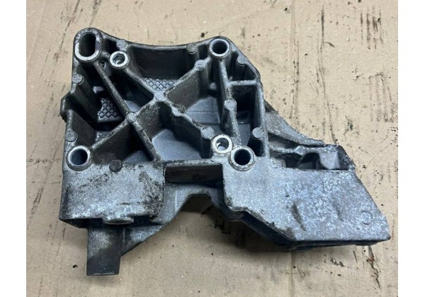 Кронштейн генератора Citroen C4, Peugeot 206, 207, 307, 1.4 i, 1.6 i, 5706J2, 9638683280