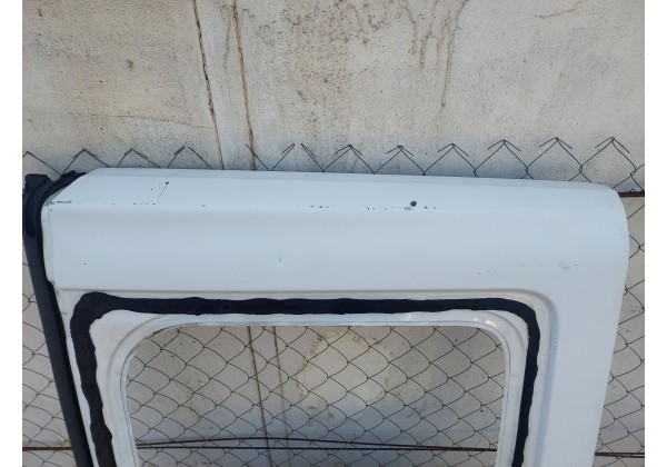 Дверка багажника задня права роспашна Renault Trafic 2, 7750311424