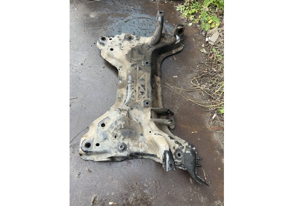 Підрамник передній Citroen C4 Picasso 2.0 hdi