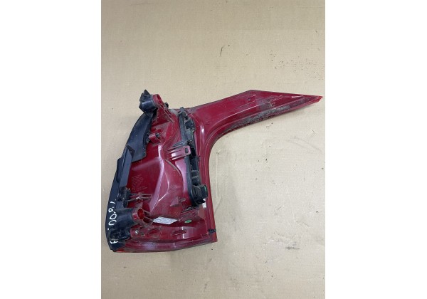 Ліхтар лівий Peugeot 5008 I 09-13, 9672666580