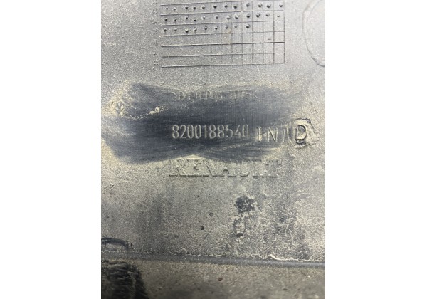 Молдинг задніх лівих розпашних дверей Renault Kangoo I, 8200188540