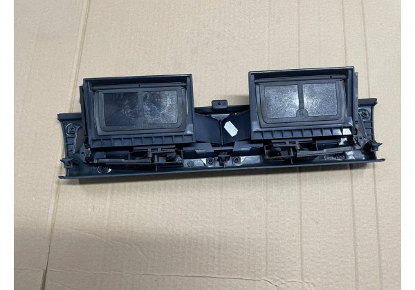 Дефлектор обдуву салона передній середня частина Renault Espace 3, 6025305818