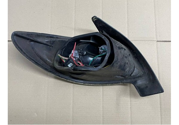 Ліхтар задній правий Peugeot 206, хетчбек