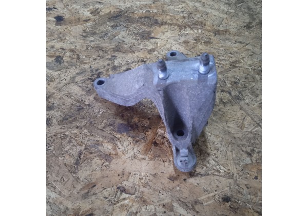 Кронштейн КПП Renault Logan 2, Sandero 2, 1.5DCi, 112531966R