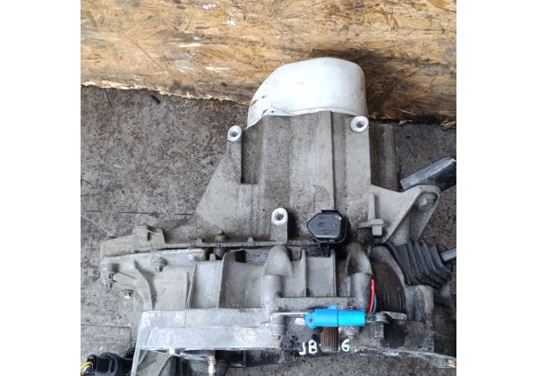 Коробка передач Рено Кліо 2, Канго для мотора 1.4 бензин з металевим піддоном , під датчик швидкості та на широку лапу кріплення,JB1964