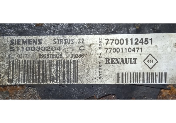 Електронний блок управління двигуном, ЕБУ, комп'ютер Renault Espace 3, 2.0 16V, 7700112451, 7700110471, S 110030204 C