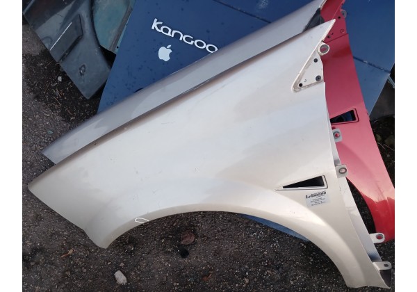 Крило ліве передне Renault Megane II,  8200495402, 7701477186, 7701473702