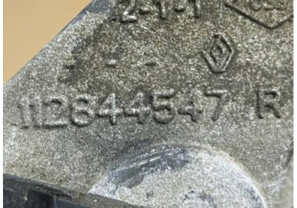 Подушка двигуна права Renault Captur, Clio 4, Logan 2, Sandero 2, 0.9 TCe, 113758313R, 112844547R