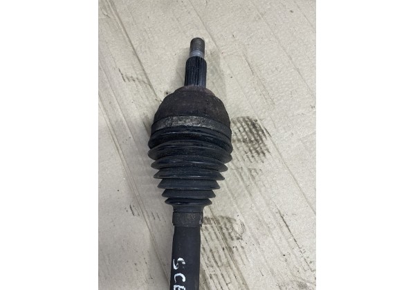 Полуось ліва Renault Scenic II 1.9 dCi, Автомат, 8200476822