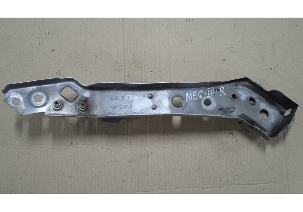 Кронштейн правого переднього крила Renault Megane 3, 625125608R