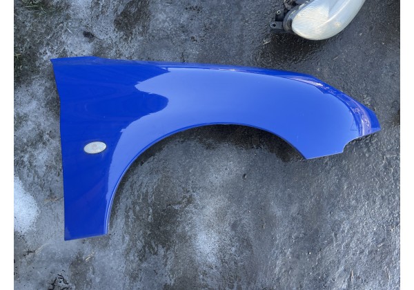 Крило праве Peugeot 206