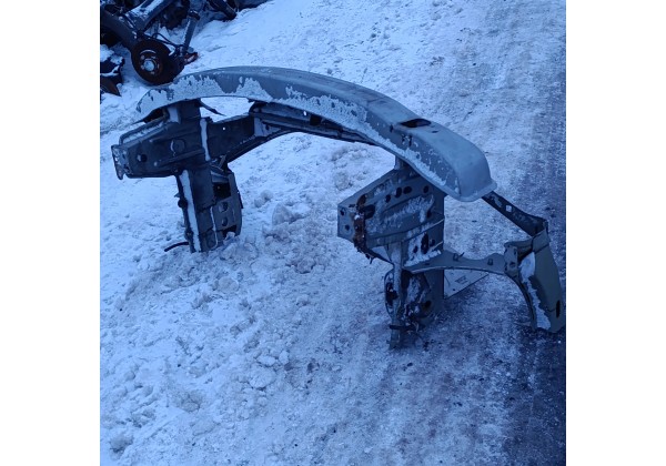 Панель передня, посилювач бампера, телевізор Дачія Сандеро 1