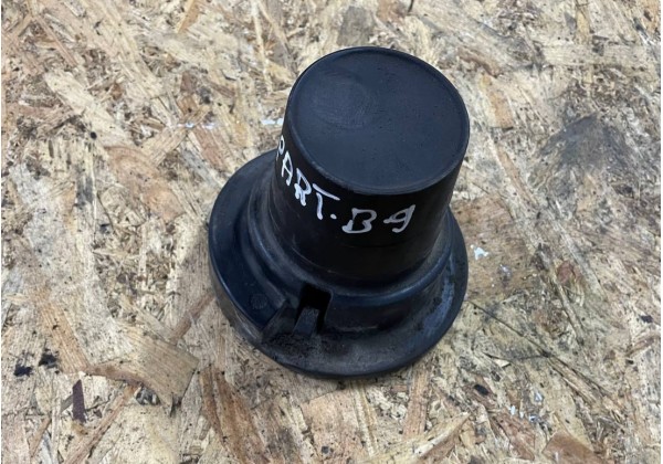 Опора задньої пружини нижня Citroen Berlingo 2, Peugeot Partner 2, 9670352480