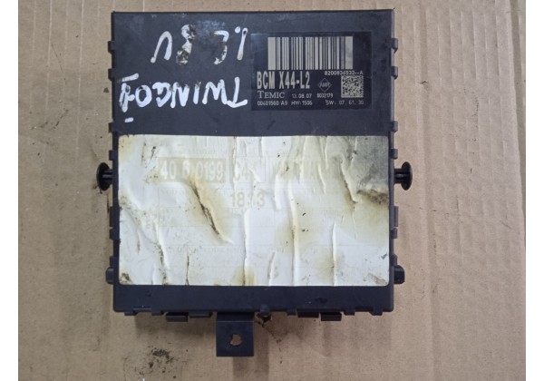 Блок комфорту, модуль BCM Renault Twingo 2, 1.2 8V, 8200836532