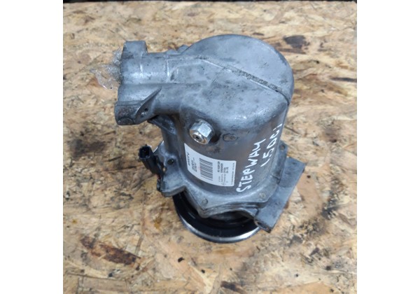 Компресор кондиціонера Renault Duster, Fluence, Logan 2, Sandero 2, 1.5 DCi, 16 16V, 8201025121