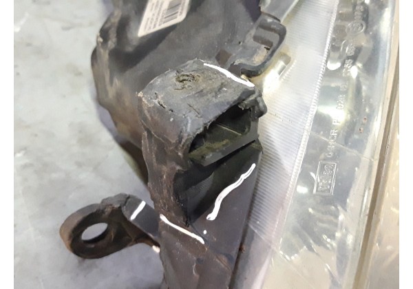 Фара передня ліва Peugeot 307, 01-05, 9634369580, 6204Z3, 89309075, паяні кріплення *