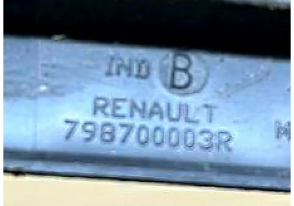 Решітка вентиляції, дефлектор в задню стійку Renault Master 3, 798700003R