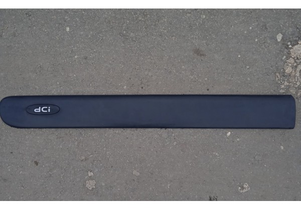 Молдинг передньої лівої дверки Renault Kangoo, 8200038176 *