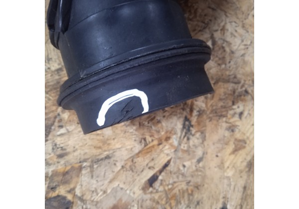 Патрубок повітряний Renault Clio 3, 2.0 16V, 8200373766