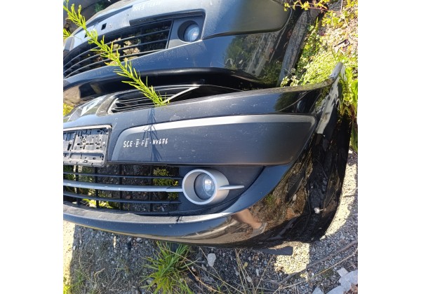 Бампер передній Рено Сценік 2 рестайл, колір NV676