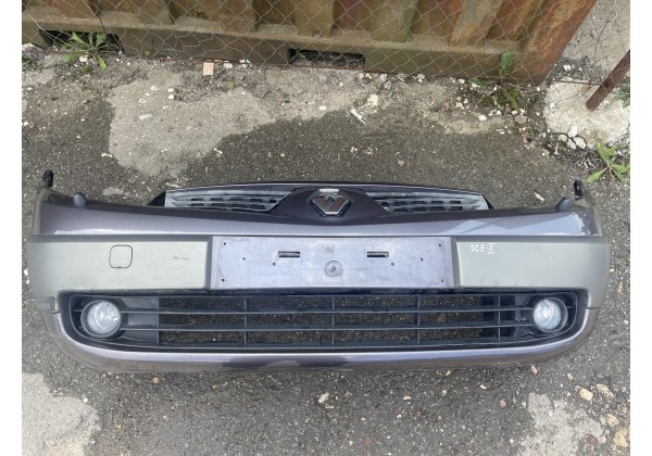 Бампер передній Renault Scenic II -06, Дорестайл, Під омивач фар
