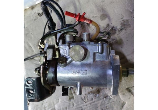 ТНВД, паливний насос 1.9 дизель Renault Clio II,Kangoo,Delphi, R8448B203C