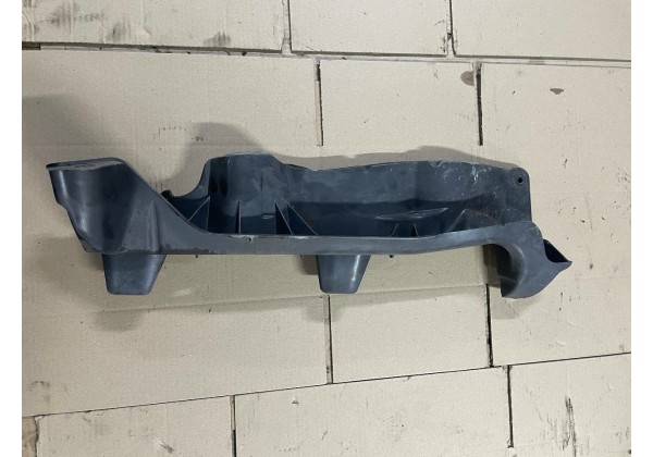 Кронштейн переднього правого крила верхній Renault Kangoo 2, 8200381902