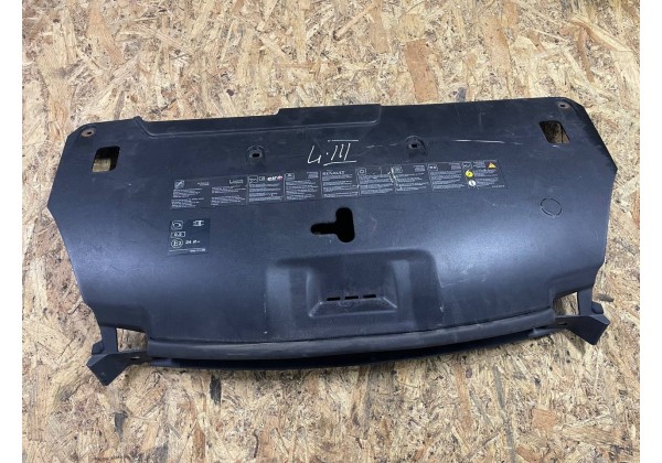 Накладка решітки радіатора верхня Renault Laguna 3, 620720002R, 918180002R, 620780001R