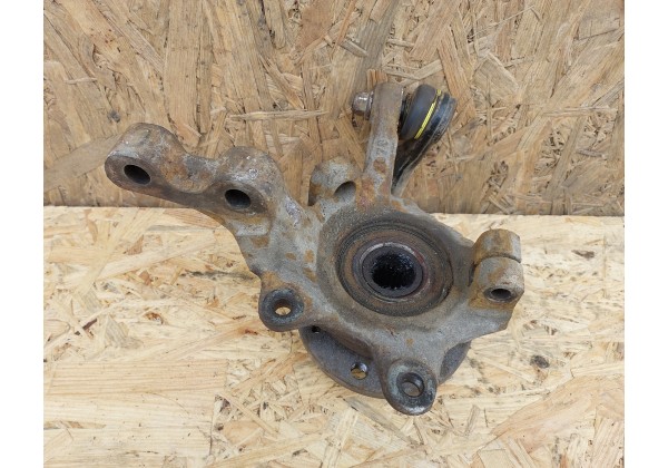 Поворотний кулак, цапфа перед правий Renault Kangoo, 21 зуб, 8200150223 *