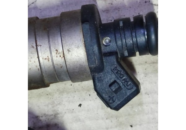 Форсунка бензинова 2.0 ,8V, мотора XU10, Peugeot 306,405,605, Citroen Xantia, XM,IW054,198467