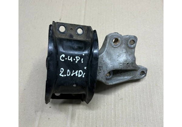 Подушка двигуна права Citroen C4 I-II, Picasso, Grand Picasso, Peugeot 307, 308, 3008, 5008, 2.0 HDi, 1839C7, 1839H5, 9681855180