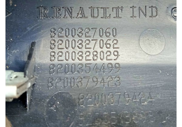 Накладка передньої панелі Renault Modus, 8200327060, 8200327062, 8200379423, 8200379424, 8200328029, 8200354499, 8200513898 *