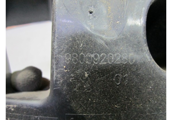 Кронштейн заднього бампера, лівий, Peugeot 308(T9)sw,9800920280