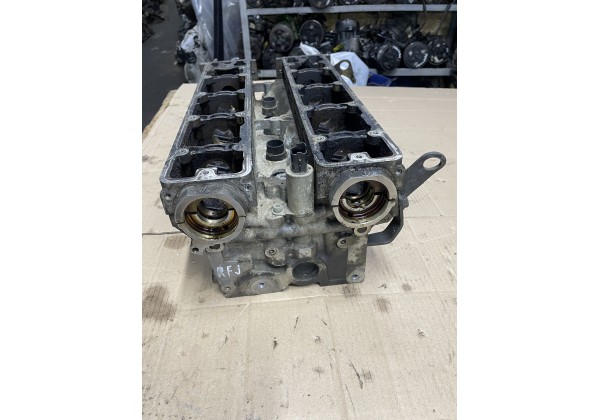 Головка блоку циліндрів Citroen C4, C5, C8, Peugeot 307, 308, 407, 807 2.0 16v RFJ, 200$
