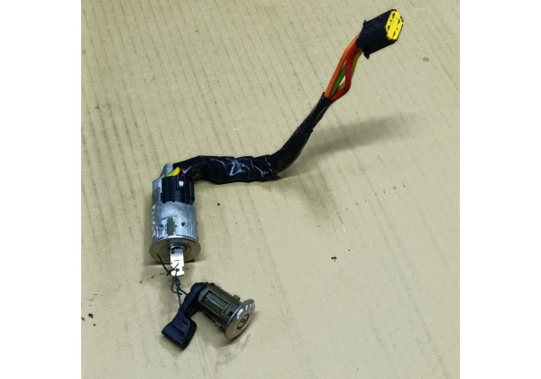 Замок запалювання Рено Кліо 2 з личинкою замка дверки, 7701471220, 7701472806