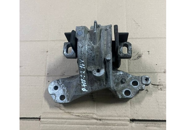 Подушка двигуна ліва Citroen C5 I-III, Peugeot 407, 2.0, 2.2 16V, 2.0 HDi, 181398