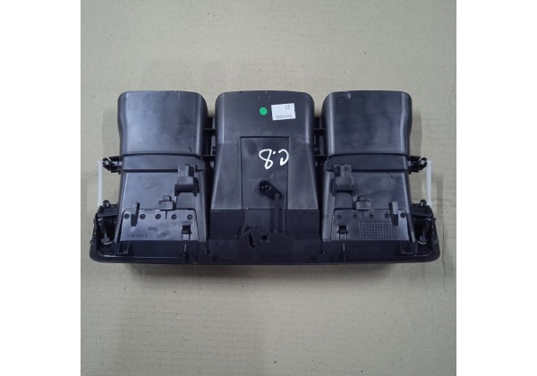 Дефлектор обдуву салона центральний Citroen C8, Peugeot 807, 1484107077, 1491965077, 8264X4, 1846594, 1846899