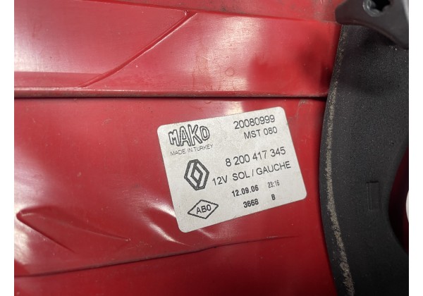 Ліхтар лівий Renault Megane II 06- Седан, 8200417345