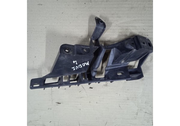 Кронштейн бампера переднього лівий Renault Modus, 8200213544