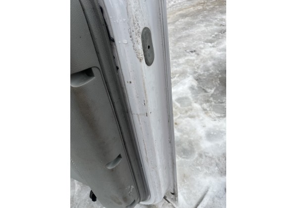 Дверка передня права Renault Logan I, 07-12p. Ціна за голу дверку 