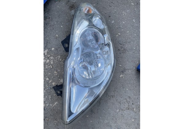 Фара передня ліва Renault Master 3, 260608210R