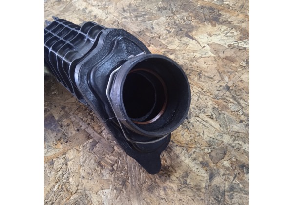 Патрубок інтеркулера Renault Dokker, Logan 2, Sandero 2, Clio 4, 1.5 DCi, 144604018R *