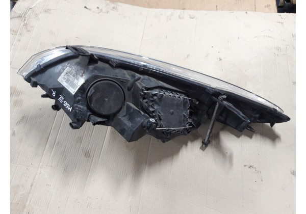 Фара передня права Renault Megane 3, 260100017R