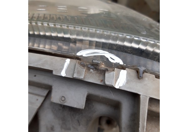 Фара передня права Renault Master 2, 8200163521
