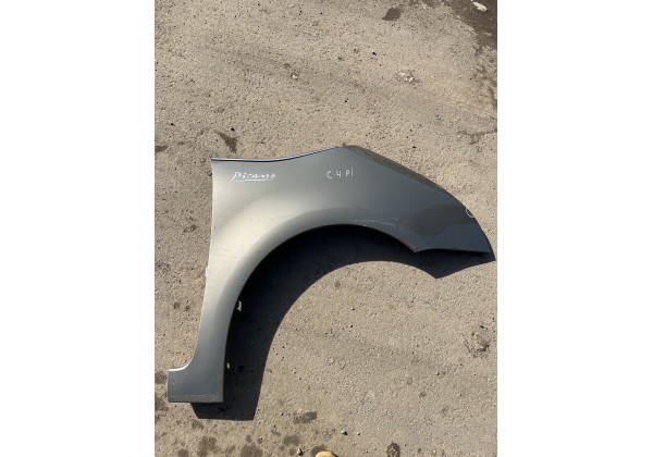 Крило Праве Citroen C4 Picasso 06-13.