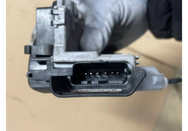 Замок передньої правої дверки Peugeot 3008, 5008, 6 pin, 9800623480