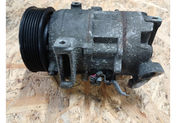 Компресор кондиціонера Renault Megane III, Scenic III 1.2, 1.4 Tce, 1.6 DCi, 8200958328, 926005211R, 6SBL14C